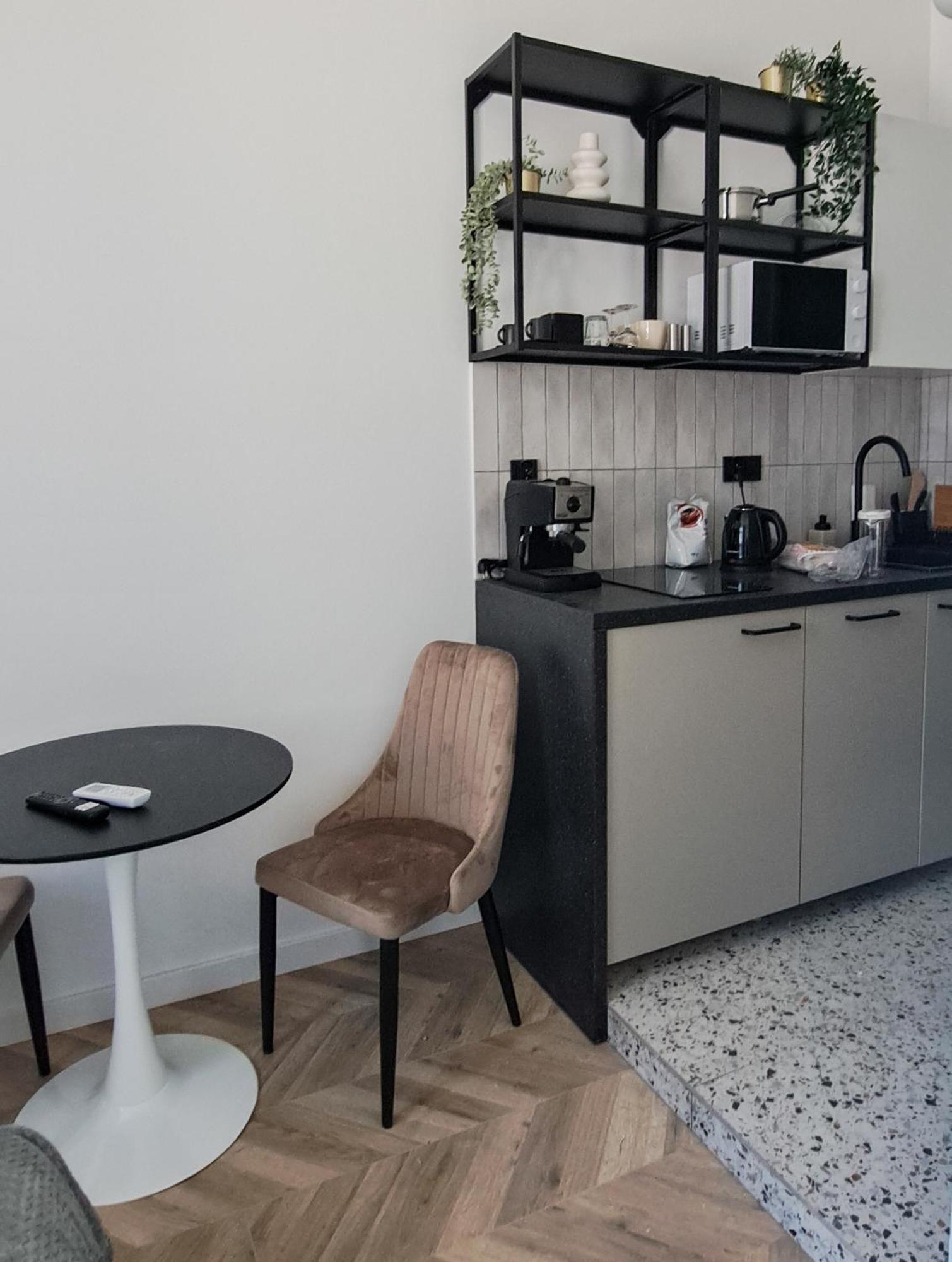 Lion Apartments - Premium Studio With Balcony Краків Екстер'єр фото